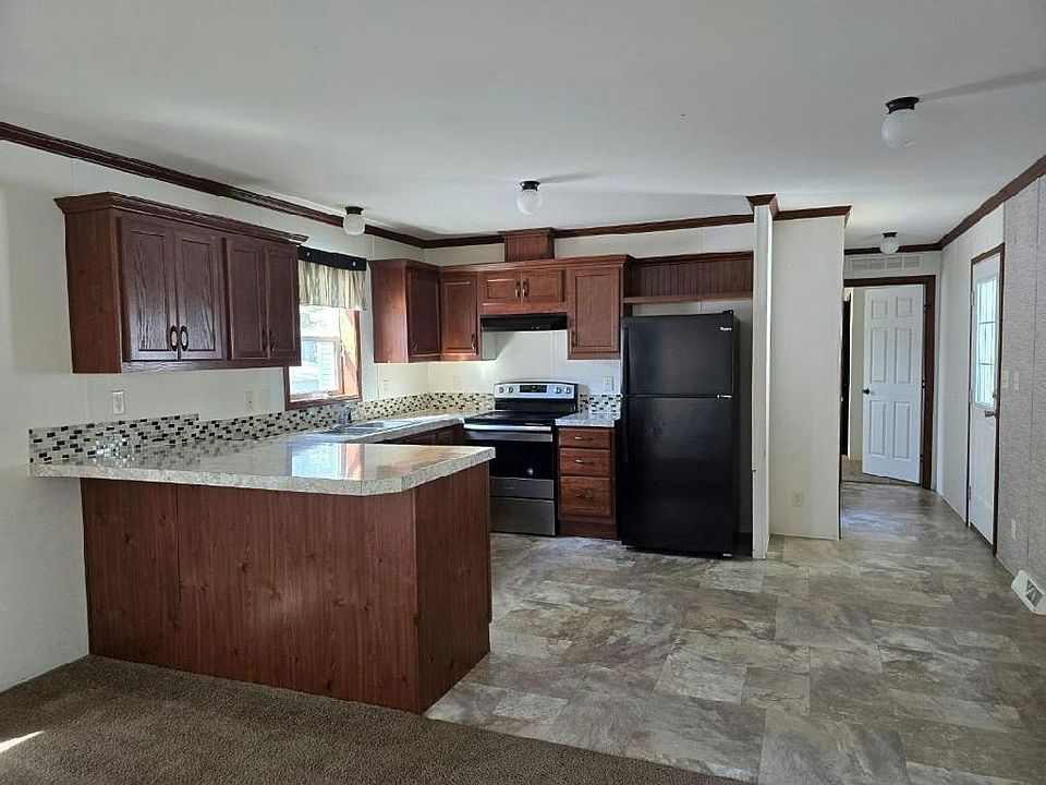 1st image of 204 Biscayne Ln