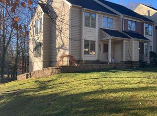 12632 Victoria Station Ct, Fairfax, VA 22033