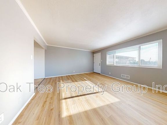 4th image of 5600 Bancroft Ave APT E