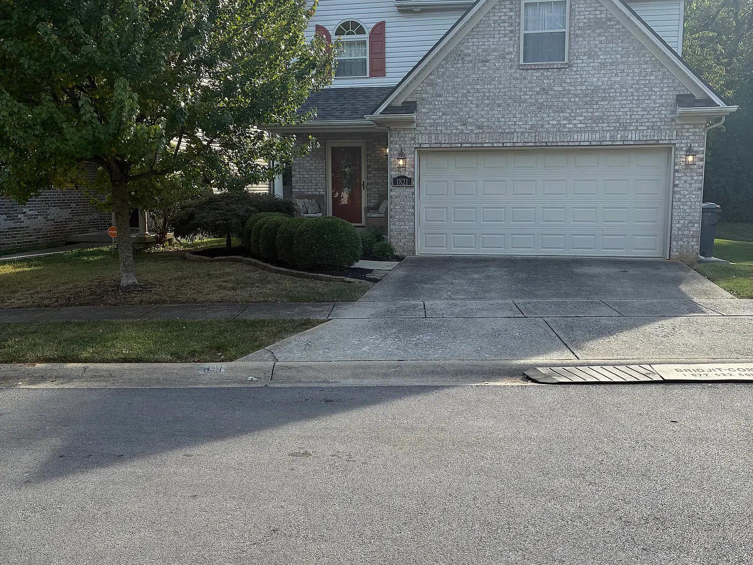 3 bed, 2.5 bath, 1718 sqft, $2,200 — Photo 1