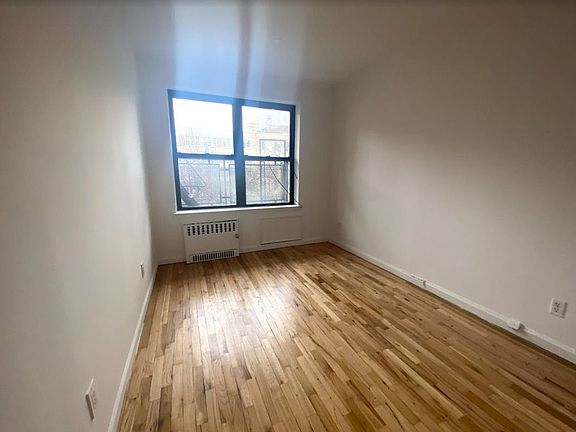 3rd image of 222 E 75th St #3C1