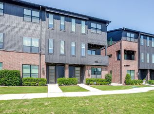 2808 Addison Park Ln, Fort Worth, TX 76110
