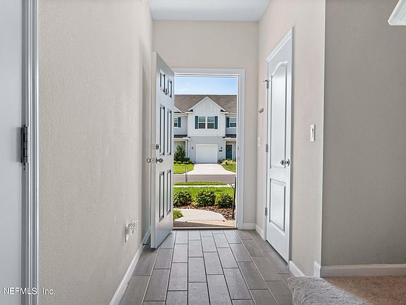 5th image of 12814 JOSSLYN Lane