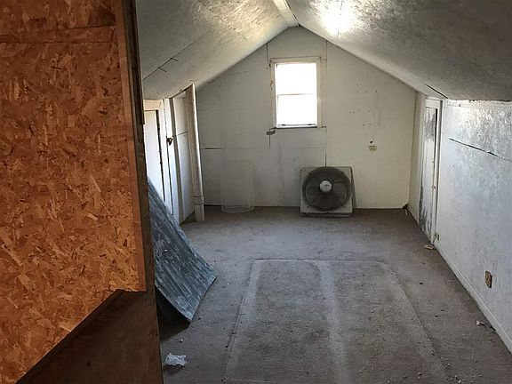 2nd image of 92 Holland Ave