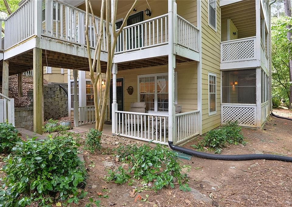 1st image of 3960 Riverlook Pkwy SE #7