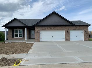 3505 Chippewa Dr, Shiloh, IL 62221