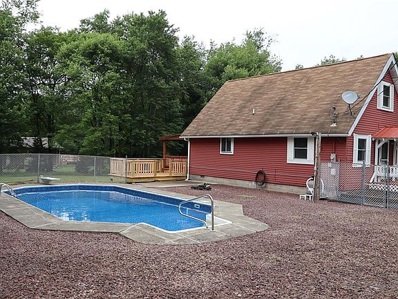 2nd image of 117 Chippewa Trl