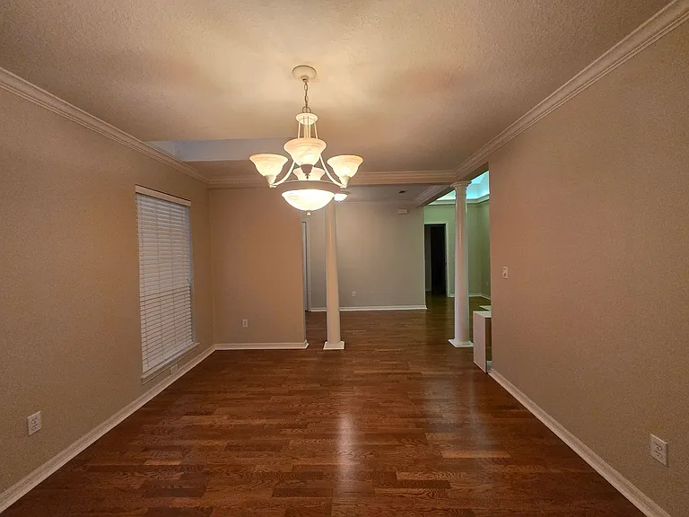 436 SE 4th Ave — Photo 8