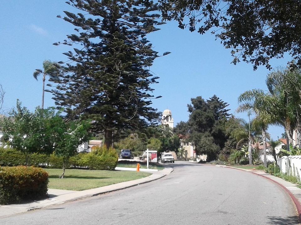 1st image of 37 Lincoln Dr