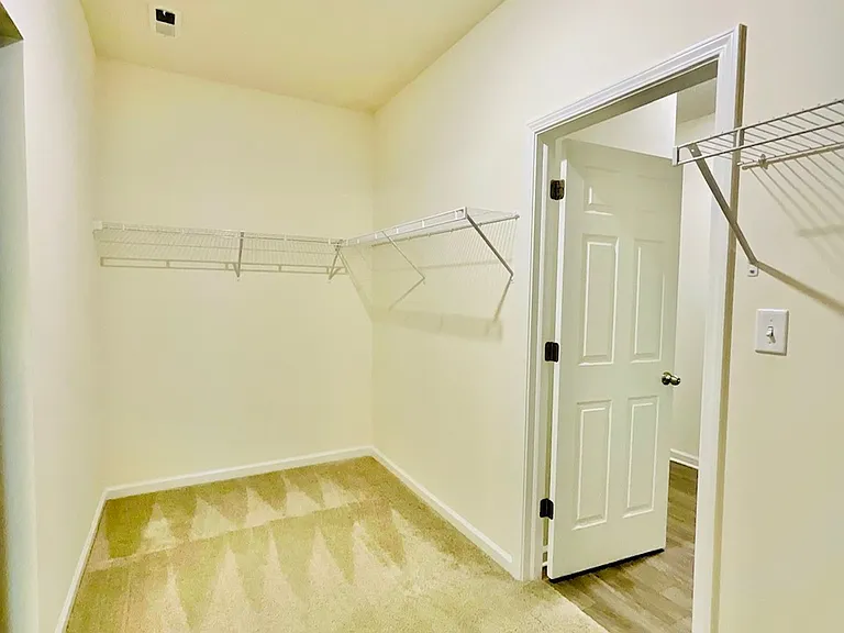 3815 Starkey Dr — Photo 31