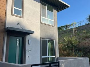 983 Holly Leaf Ln, Vista, CA 92081