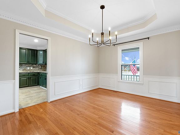 5th image of 13303 Hyde Park SW