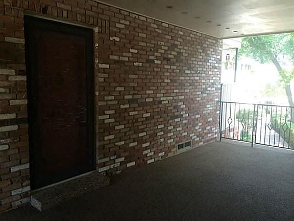 2nd image of 7806 Royal Ln APT 116