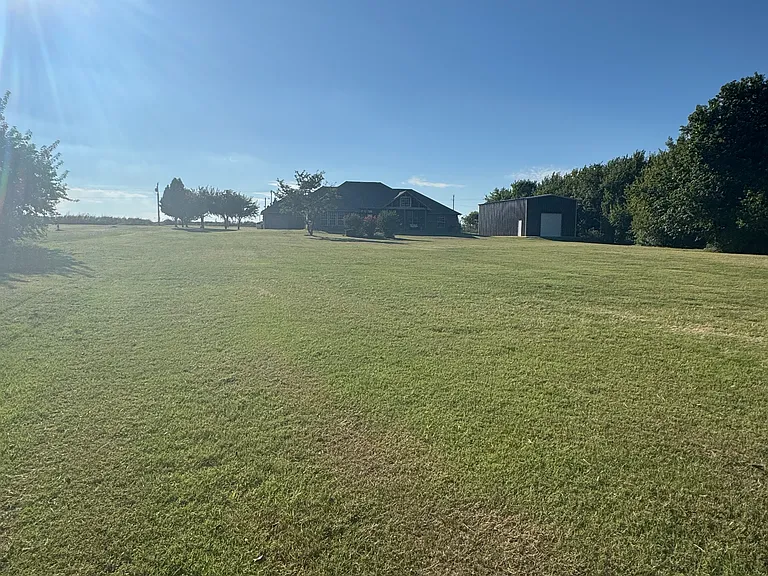 S Frisco Rd — Photo 15