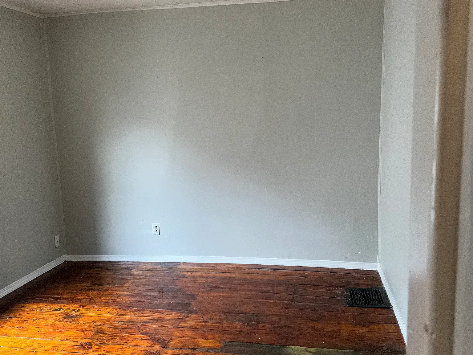 4 bed, 1656 sqft, $1,300 — Photo 2