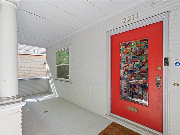 2nd image of 2211 H St
