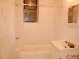 572 Amsterdam Ave APT 4, New York, NY 10024