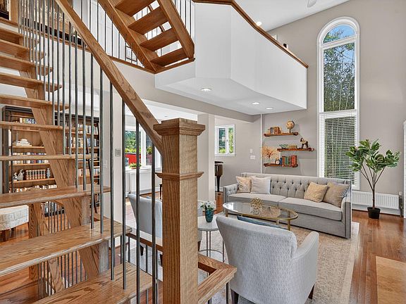 2nd image of 4428 Brookside Dr
