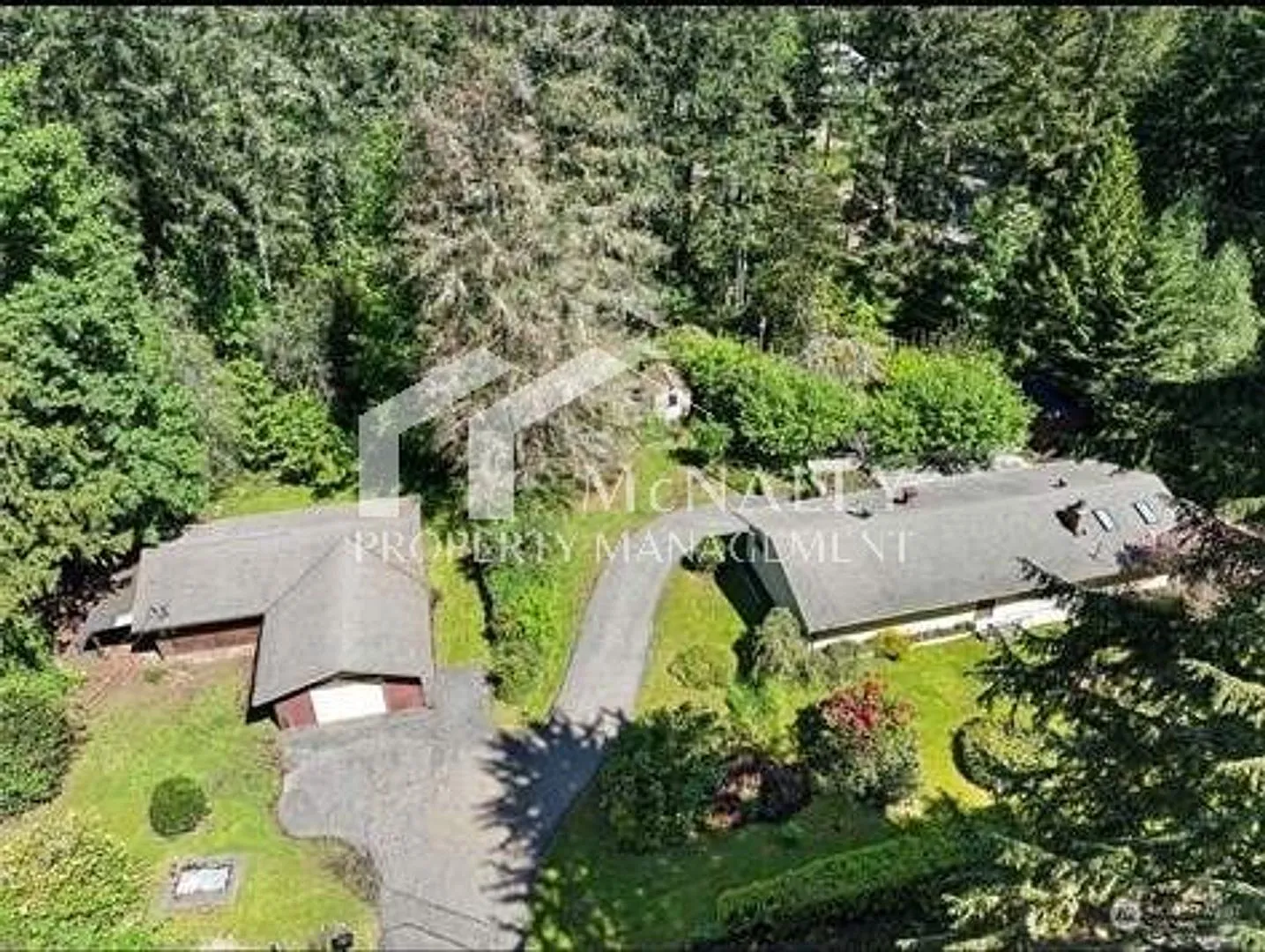 Rambler with Large Garage in Artondale — Photo 2