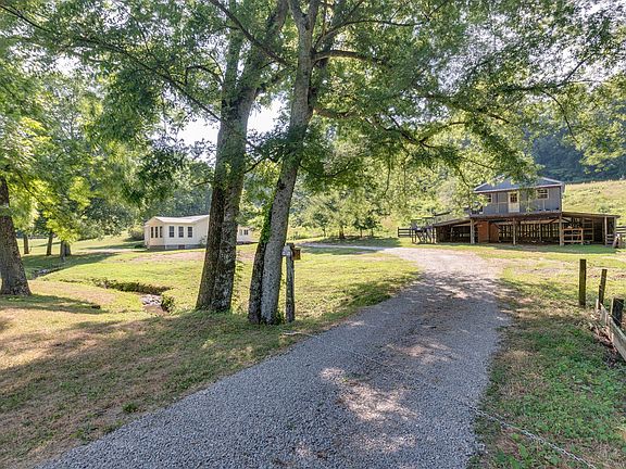 2nd image of 3725 Ella West Cir