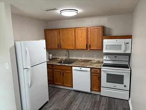 1232 Villa Ln #E — Photo 12