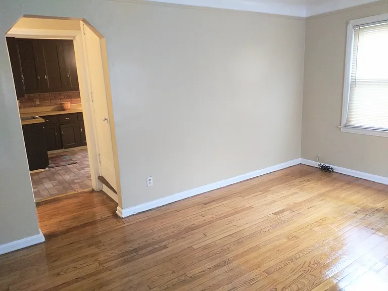 16514 Lamphere St — Photo 6