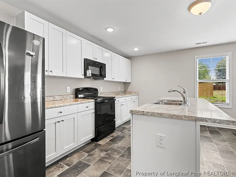 3716 Stone St — Photo 7