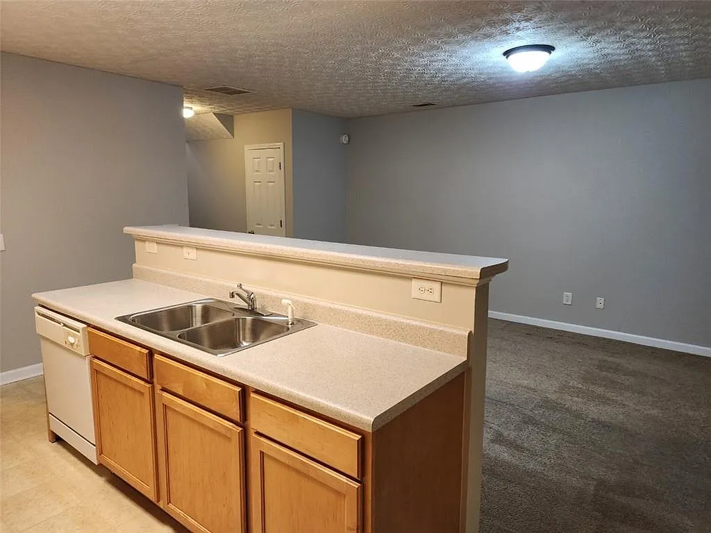 Building Photo - 6129 Brookechase Ln