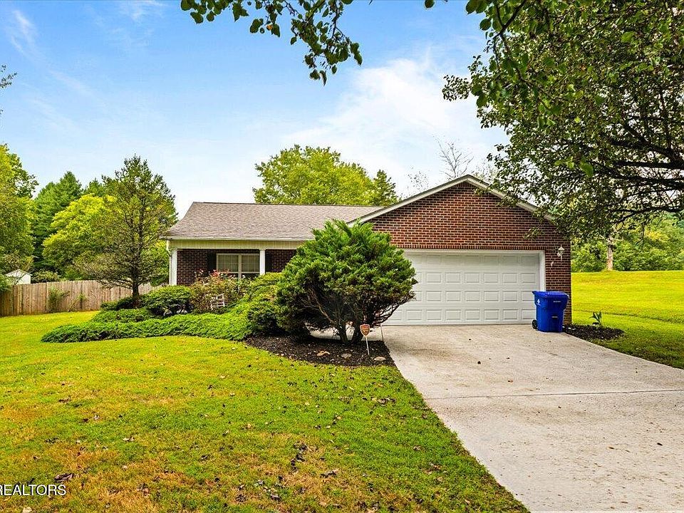 1st image of 165 Elizabethton Way