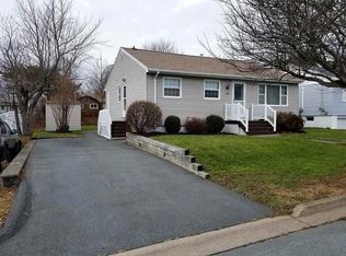 25 Moira St, Dartmouth, NS B3A3K8