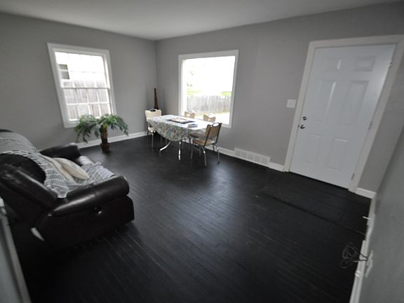 4th image of 1624 Virginia Ave