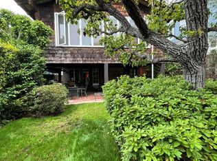 215 Onyx Ave, Newport Beach, CA 92662