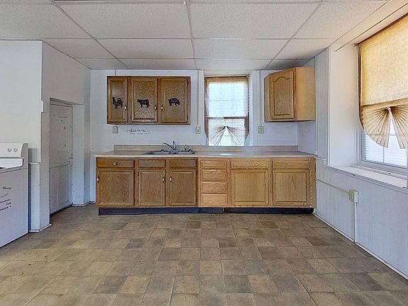 3rd image of 693 Kralltown Rd