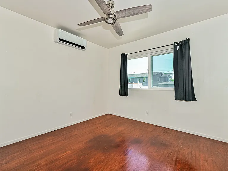839 Penn St — Photo 11