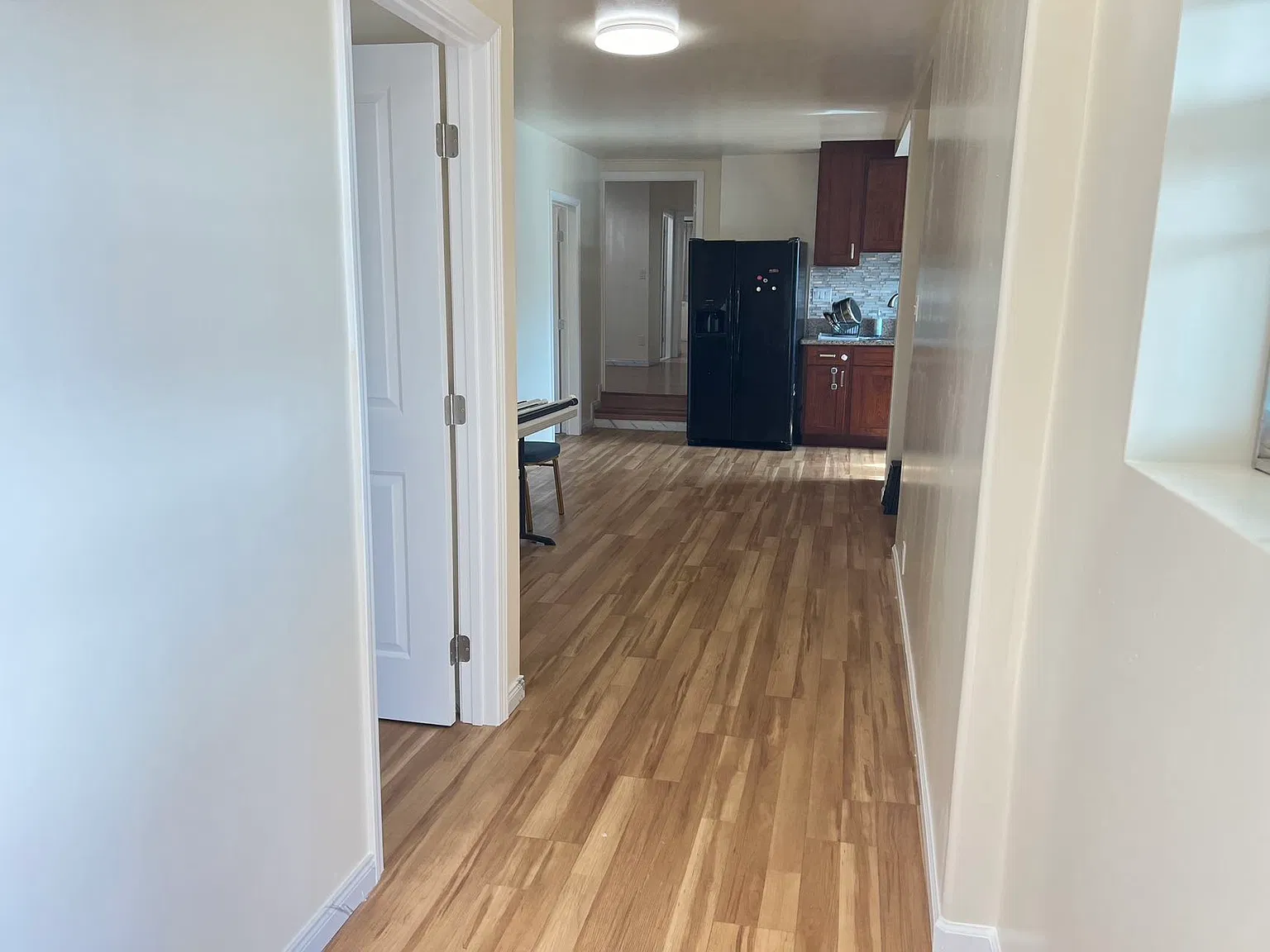 2 bed, 800 sqft, $2,500 — Photo 2