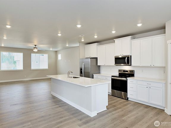 5th image of 15102 87th Place E