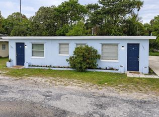 7871 Terrace Rd, Lake Worth, FL 33462