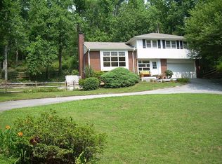 10 Grayling Ln, Laurel Park, NC 28739