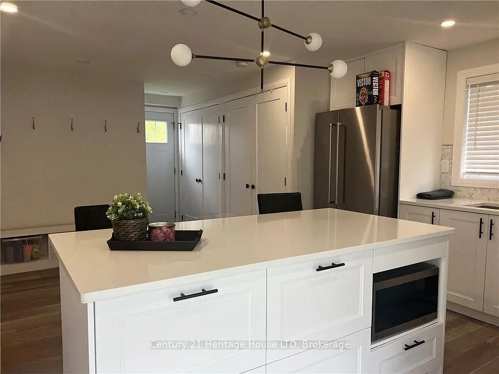 2 bed, $1,850 — Photo 4