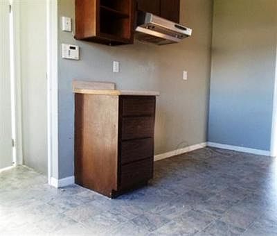 2nd image of 22 Soloman St