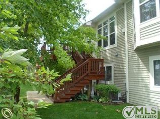 203 Stony Lake Dr #1, Oxford, MI 48371