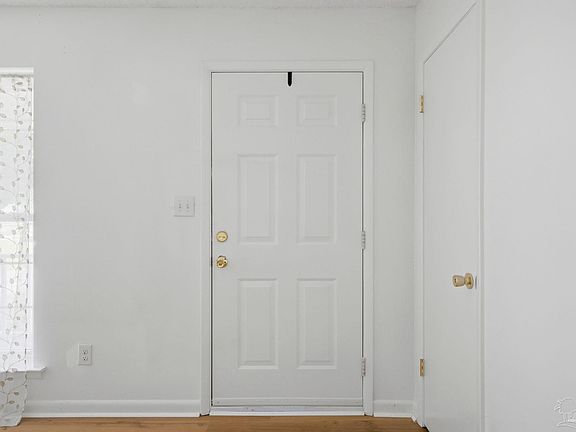 5th image of 2703 Memphis Cir