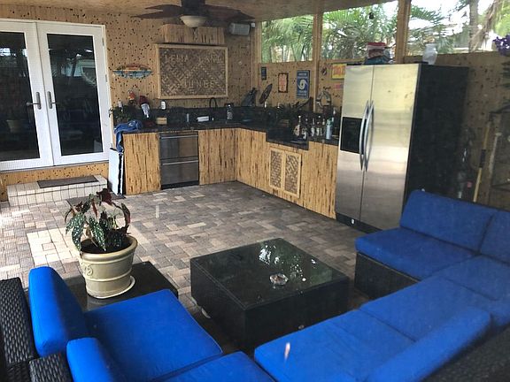 Screened in Tiki Lounge