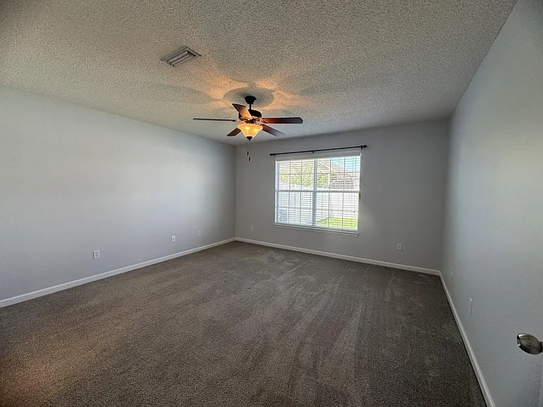 137 Winterberry Way — Photo 15