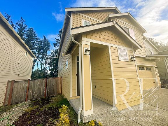 2nd image of 4820 Deadwood St