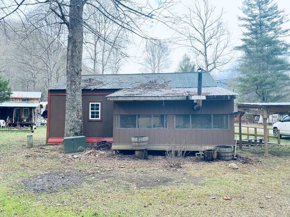 39-9015 Big Cove Rd, Cherokee, NC 28719