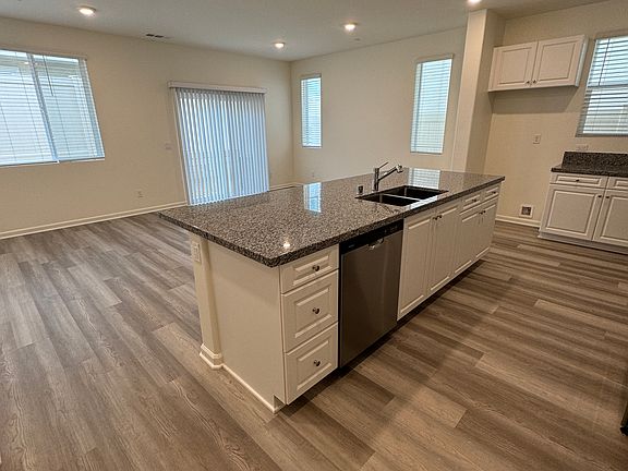 2nd image of 25144 Harmony Ave