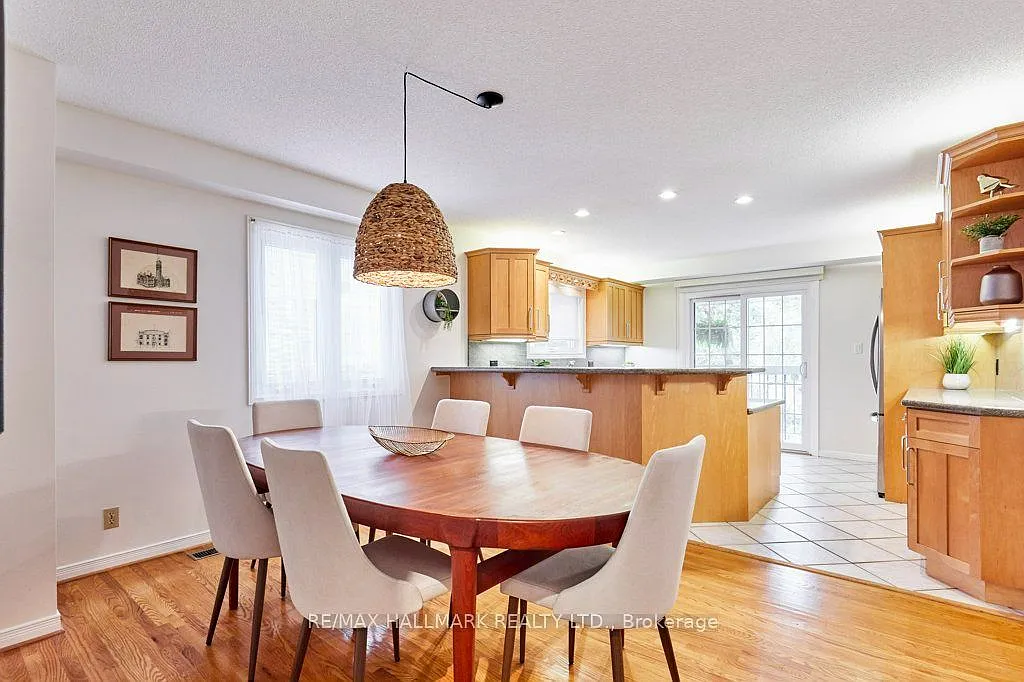 3 bed, $4,795 — Photo 3