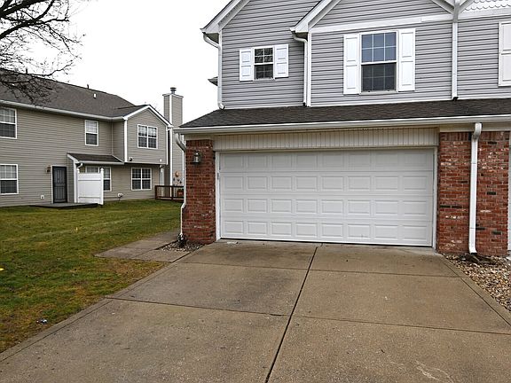 2nd image of 9251 Eden Woods Ct