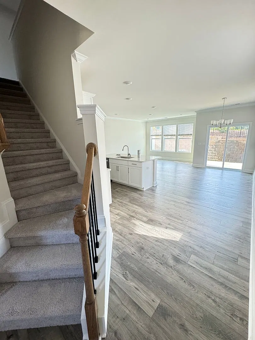 New 3bed/2.5ba Townhome in Huntersville close to 85/485/77 — Photo 3
